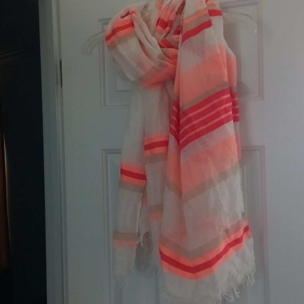 2/$10 Banana Republic striped scarf wrap